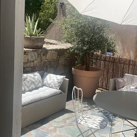 Air-conditioned Authentic With Sea View, Terraces And Swimming Pool Villa *