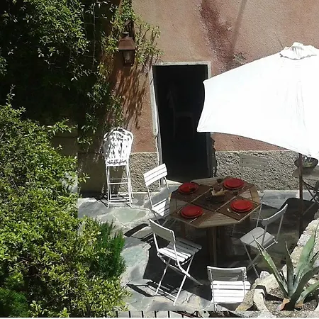 Air-conditioned Authentic Village House With Sea View, Terraces And Swimming Pool *