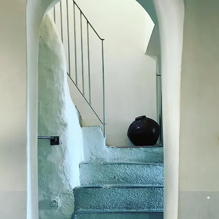 Air-conditioned Authentic With Sea View, Terraces And Swimming Pool Villa *