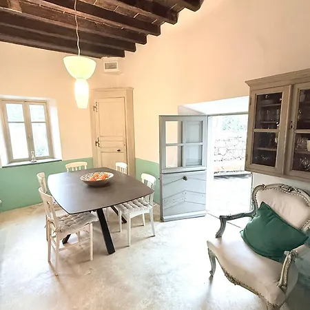 Air-conditioned Authentic With Sea View, Terraces And Swimming Pool Villa Monticello