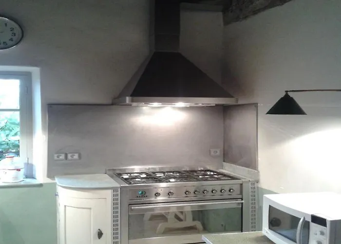 Air-conditioned Authentic With Sea View, Terraces And Swimming Pool Villa Monticello