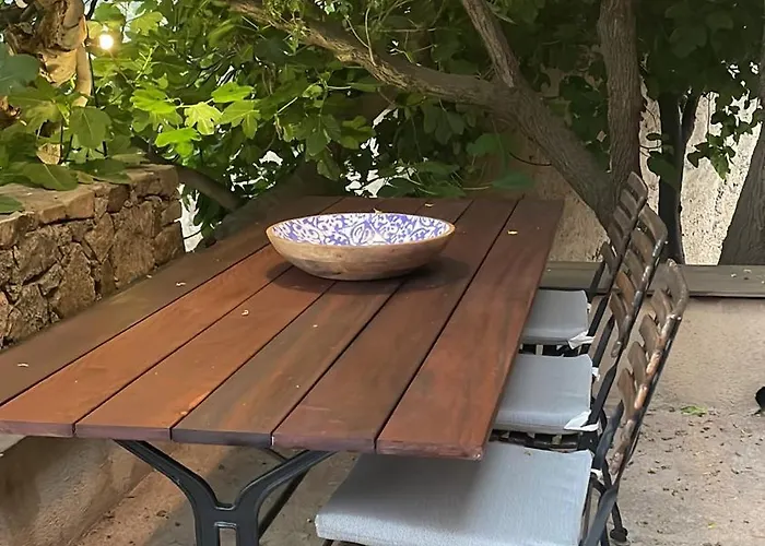 Air-conditioned Authentic With Sea View, Terraces And Swimming Pool Vila