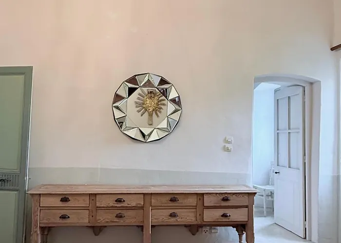 Vila Air-conditioned Authentic With Sea View, Terraces And Swimming Pool Monticello