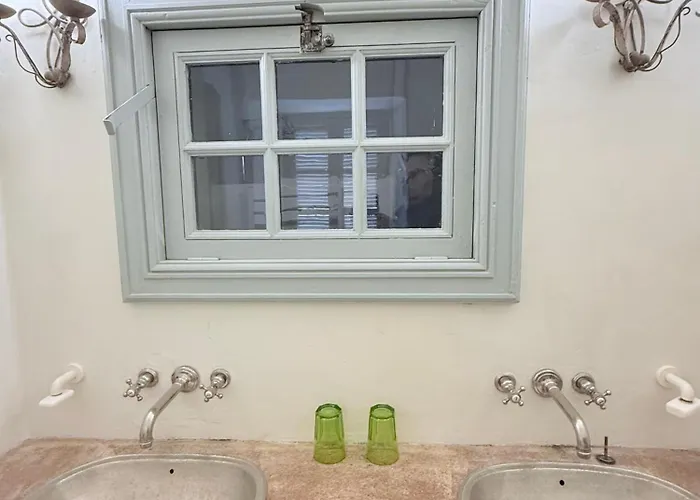 Air-conditioned Authentic With Sea View, Terraces And Swimming Pool *