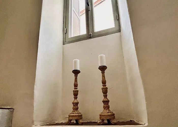 Air-conditioned Authentic With Sea View, Terraces And Swimming Pool Vila