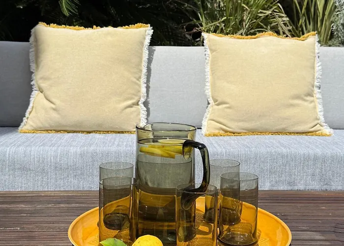 Vila Air-conditioned Authentic With Sea View, Terraces And Swimming Pool *